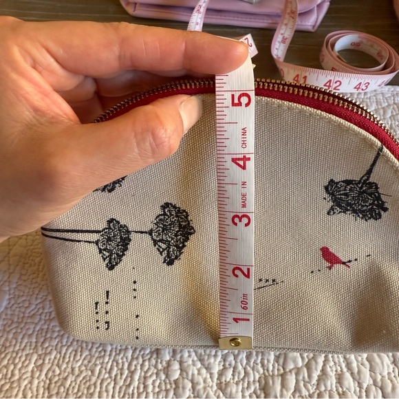 5/Clarins Cosmetic Bag (All Brand New) - Picture 5 of 11